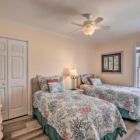 Large-Group Getaway - Beachfront Home With Pool!